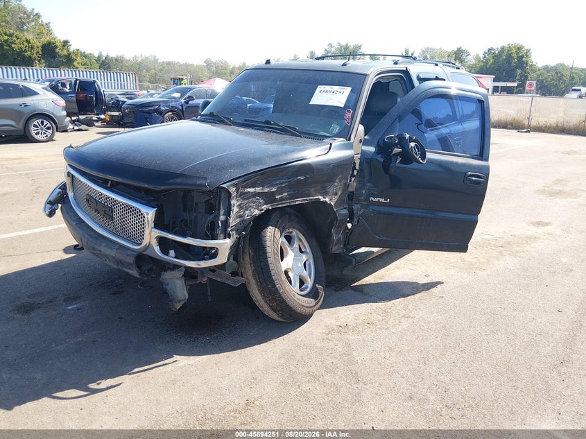 2005 GMC YUKON auction photo 2