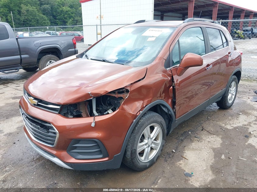 2019 Chevrolet Trax, Left Front, IAAI, VIN 3GNCJPSB5KL216053 — photo 2