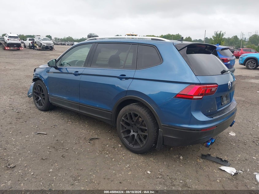 2018 VOLKSWAGEN TIGUAN auction photo 3