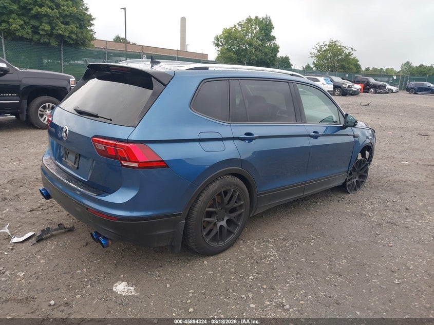 2018 VOLKSWAGEN TIGUAN auction photo 4