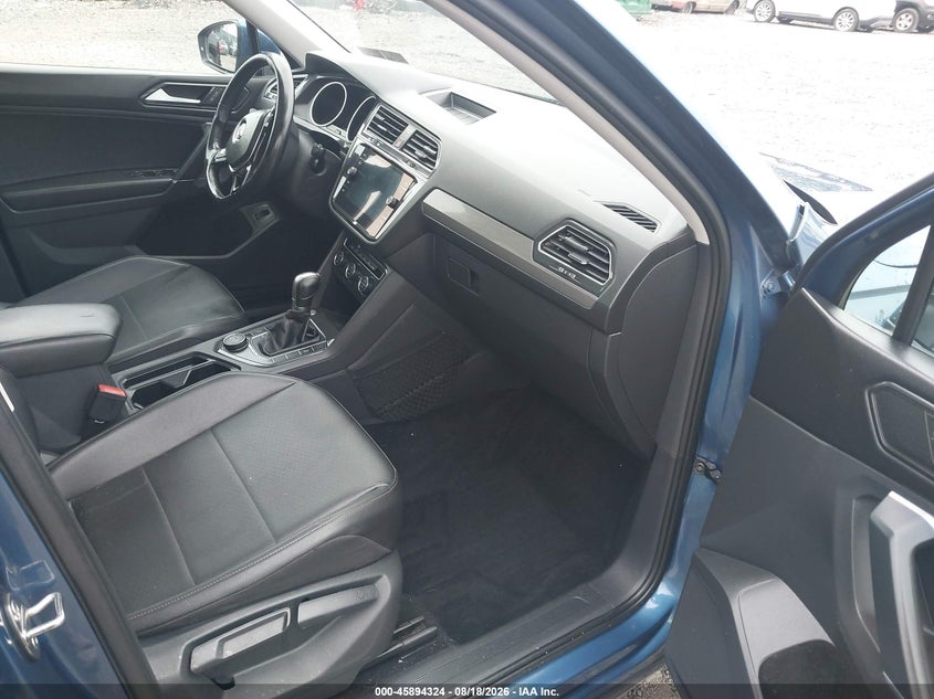 2018 VOLKSWAGEN TIGUAN auction photo 5