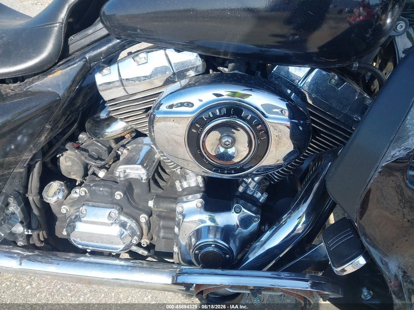 HARLEY-DAVIDSON FLHX 2007