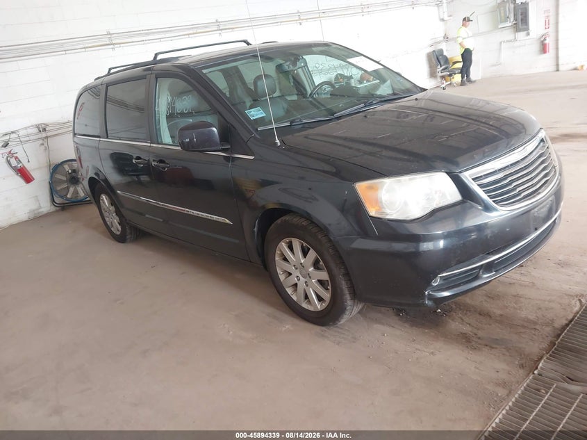 2014 CHRYSLER TOWN & COUNTRY auction photo 1