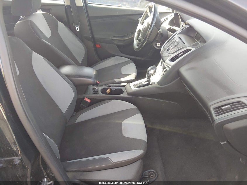 2014 FORD FOCUS auction photo 5