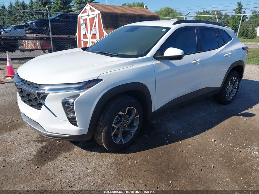 2026 Chevrolet Trax, Interior Burn, IAAI, VIN KL77LHEPXTC057106 — photo 2
