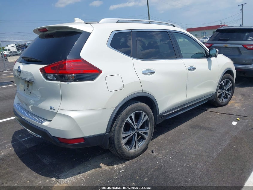 2017 NISSAN ROGUE auction photo 4