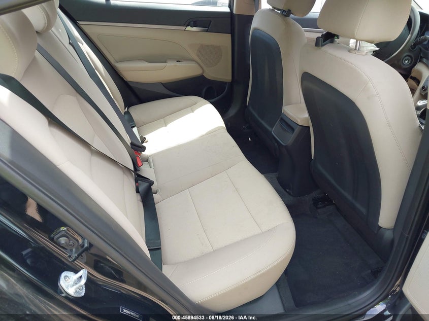 2017 HYUNDAI ELANTRA auction photo 8
