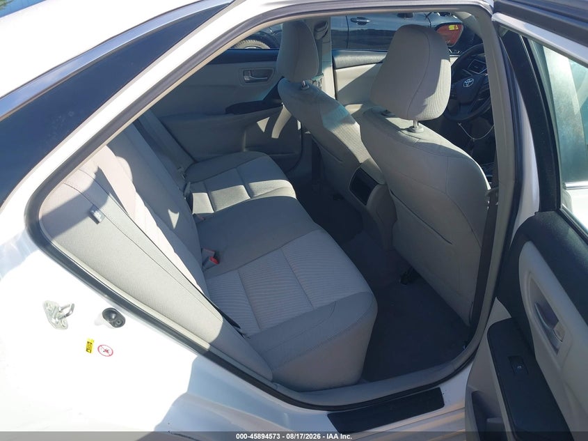 TOYOTA CAMRY - zdjęcie 8