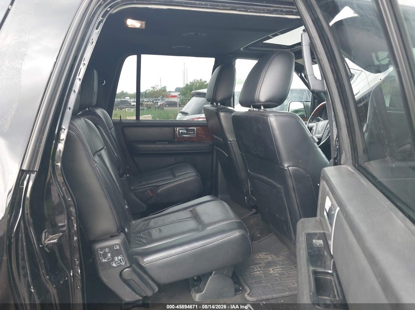2017 LINCOLN NAVIGATOR L auction photo 8
