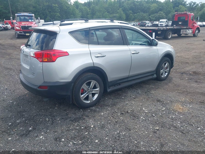 2015 TOYOTA RAV4 auction photo 4