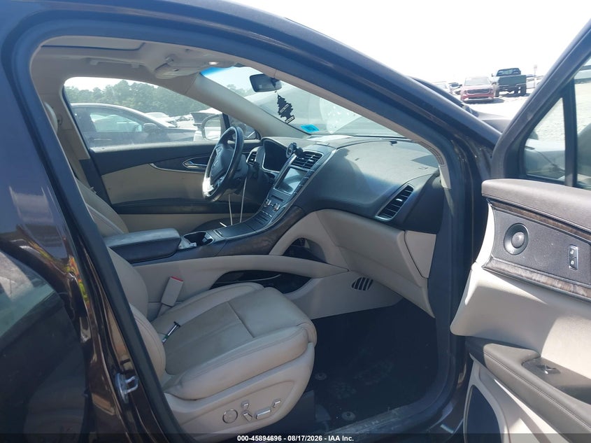 LINCOLN NAUTILUS 2019 VIN 2LMPJ8LPXKBL64995