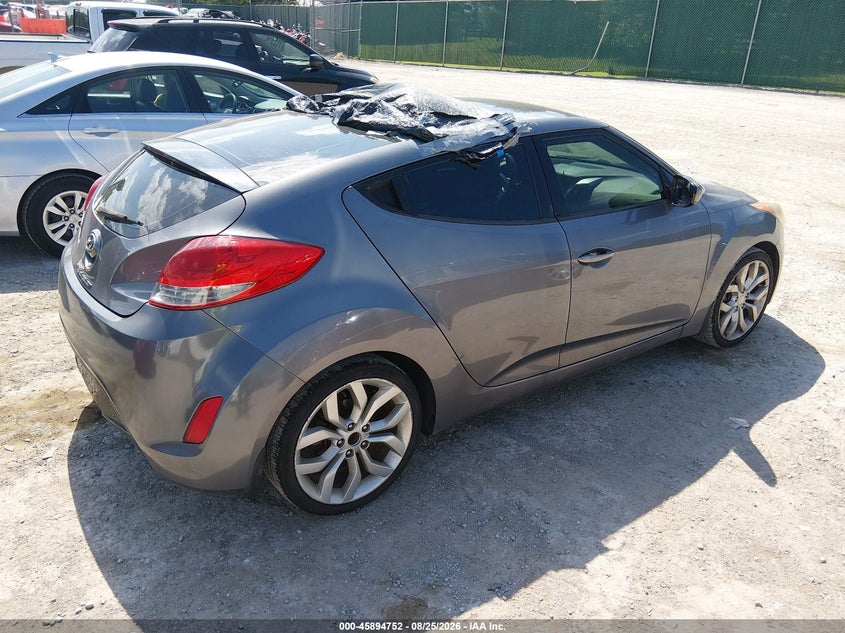 2012 HYUNDAI VELOSTER — zdjęcie 4