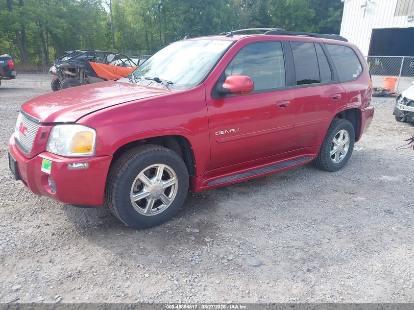 2005 GMC ENVOY auction photo 2