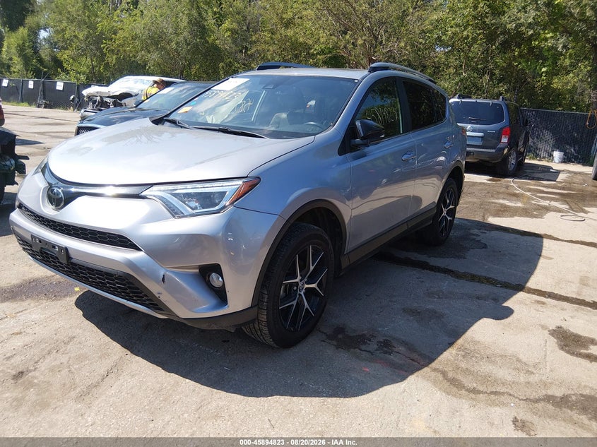 2018 Toyota RAV 4, Правий зад, IAAI, VIN JTMJFREV5JJ239387 — фото 2