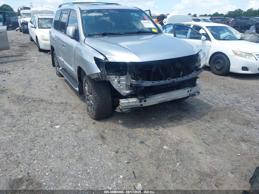 2013 LEXUS LX 570 auction photo 6