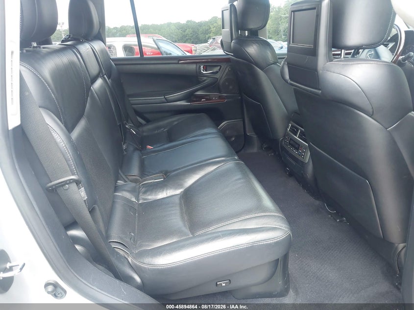 2013 LEXUS LX 570 auction photo 8