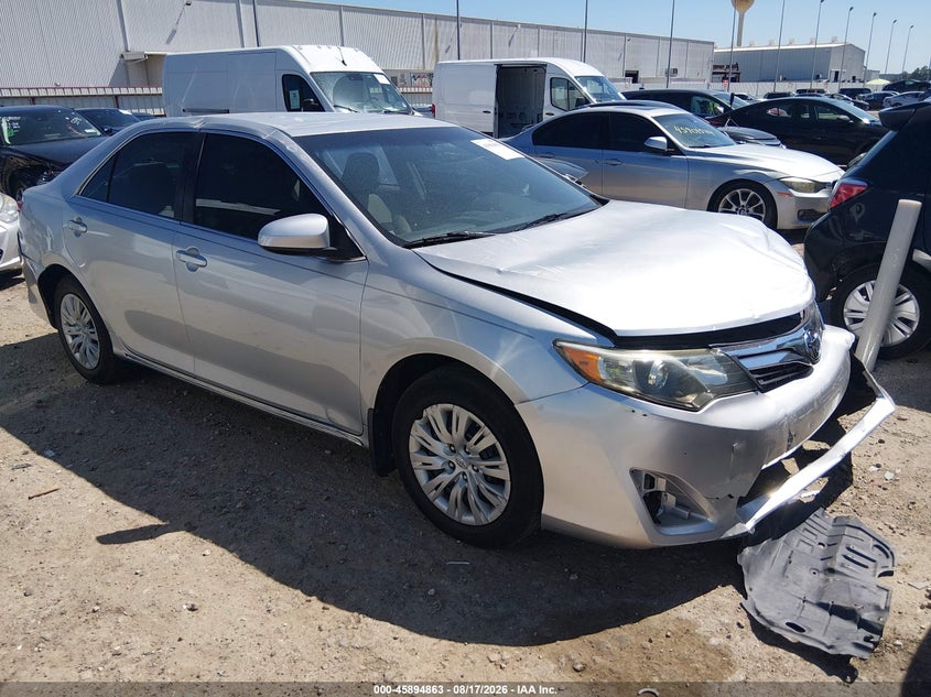 2013 TOYOTA CAMRY auction photo 1