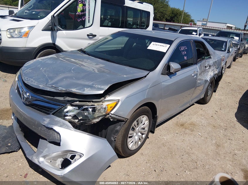 2013 TOYOTA CAMRY auction photo 2