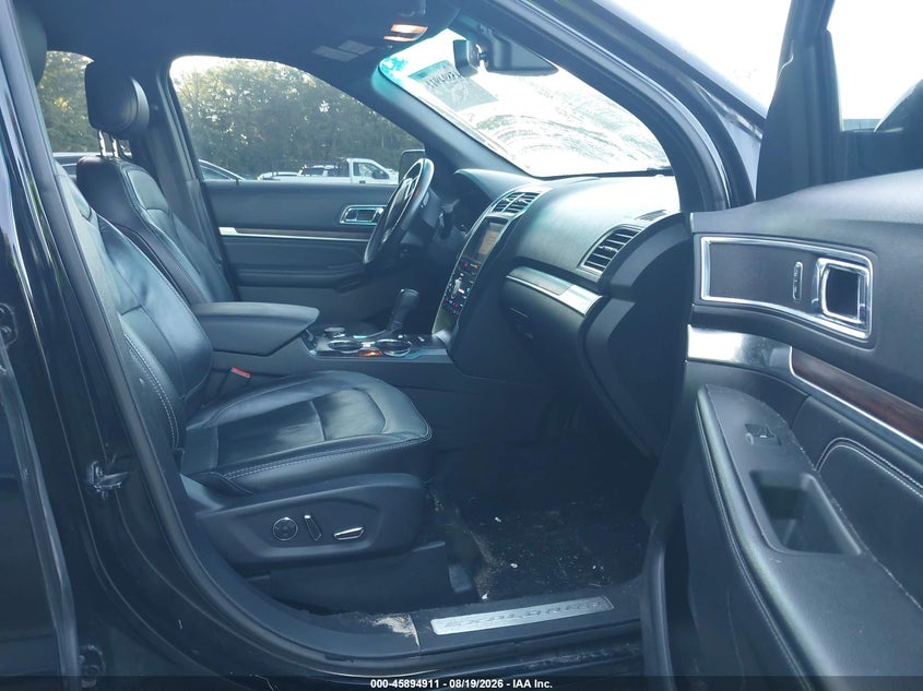 2017 FORD EXPLORER auction photo 5