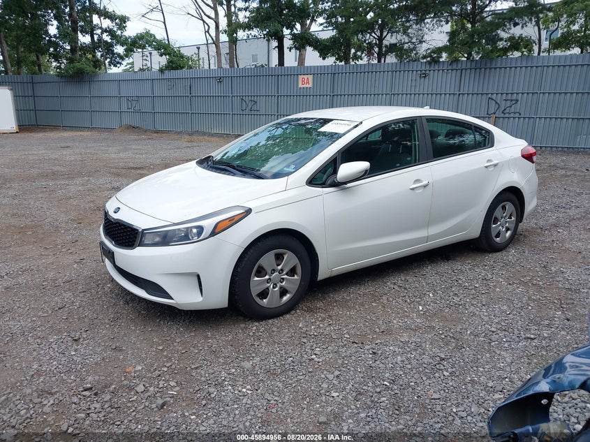 2018 Kia Forte, Обычный износ, IAAI, VIN 3KPFK4A72JE171638 — фото 2