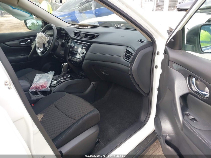 2017 NISSAN ROGUE auction photo 5