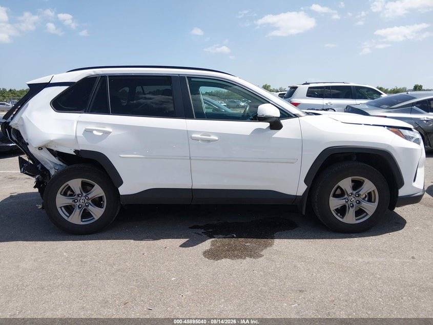 TOYOTA RAV4 - zdjęcie 13