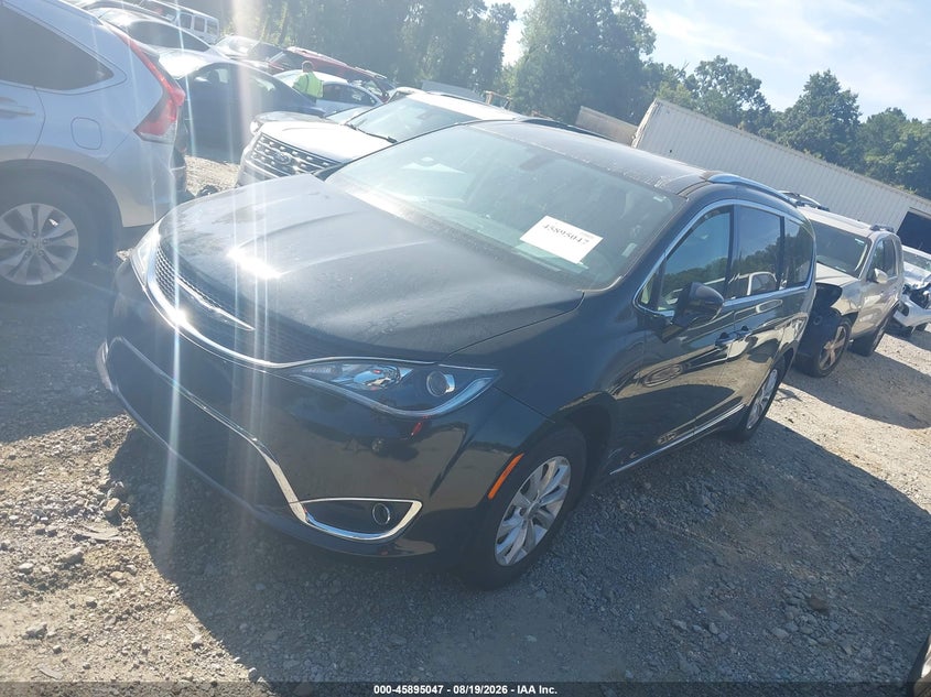 Vin: 2c4rc1bg1kr526189, lot: 46394108, chrysler pacifica touring l 20192