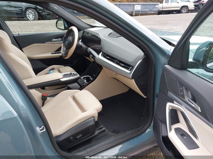 2023 BMW X1 auction photo 5