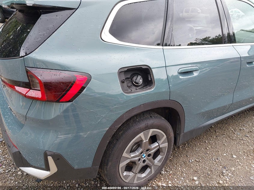 2023 BMW X1 auction photo 6