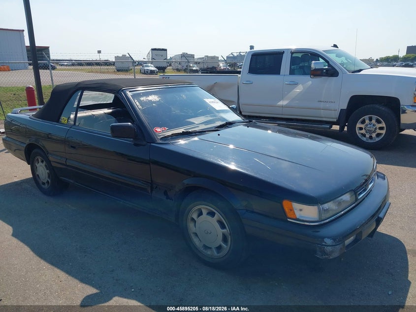 1991 Infiniti M30, Right Front, IAAI, VIN JNXHF16C6MT000915
