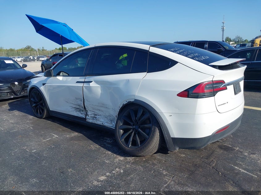 Vin: 5yjxcbe26hf075715, lot: 46394314, tesla model x 100d/75d/90d 20173
