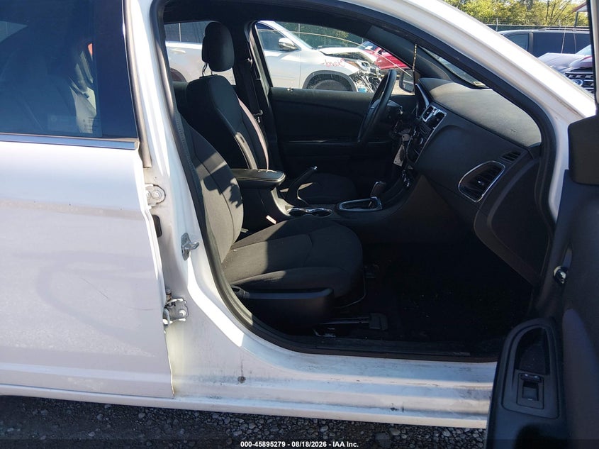CHRYSLER 200 2013 VIN 1C3CCBAB7DN671002