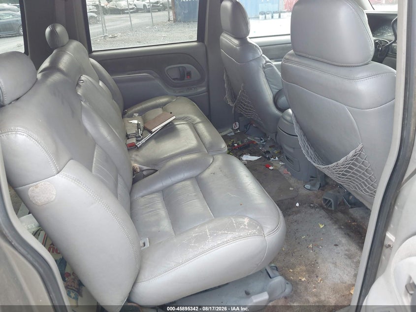 CHEVROLET SUBURBAN 1500 1998 VIN 1GNFK16R3WJ325834
