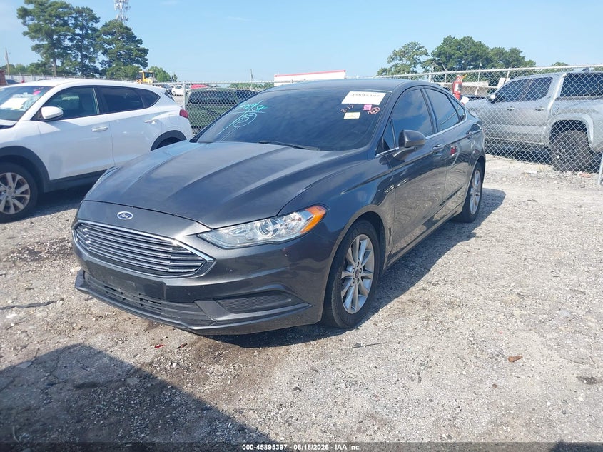 2017 Ford Fusion, Right Front, IAAI, VIN 3FA6P0HDXHR127837 — photo 2