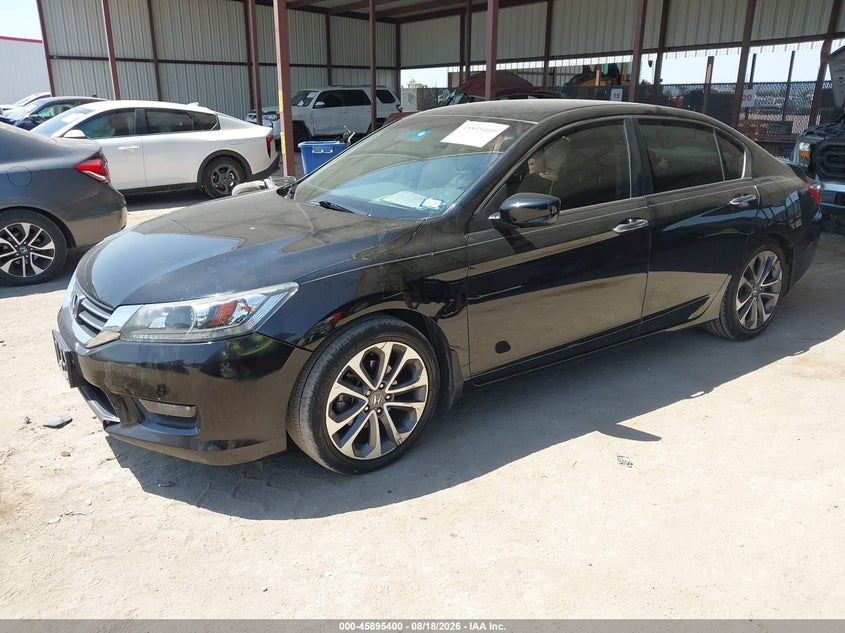 2015 Honda Accord, Right Side, IAAI, VIN 1HGCR2F50FA135887 — photo 2