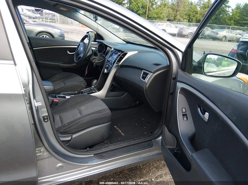 2016 HYUNDAI ELANTRA GT auction photo 5