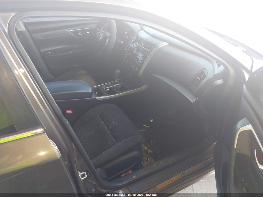 2015 NISSAN ALTIMA auction photo 5