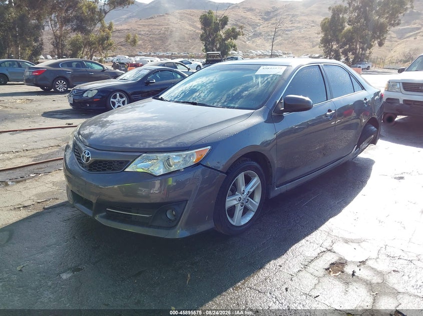 2014 Toyota Camry, Left & Right Side, IAAI, VIN 4T1BF1FK8EU339123 — photo 2