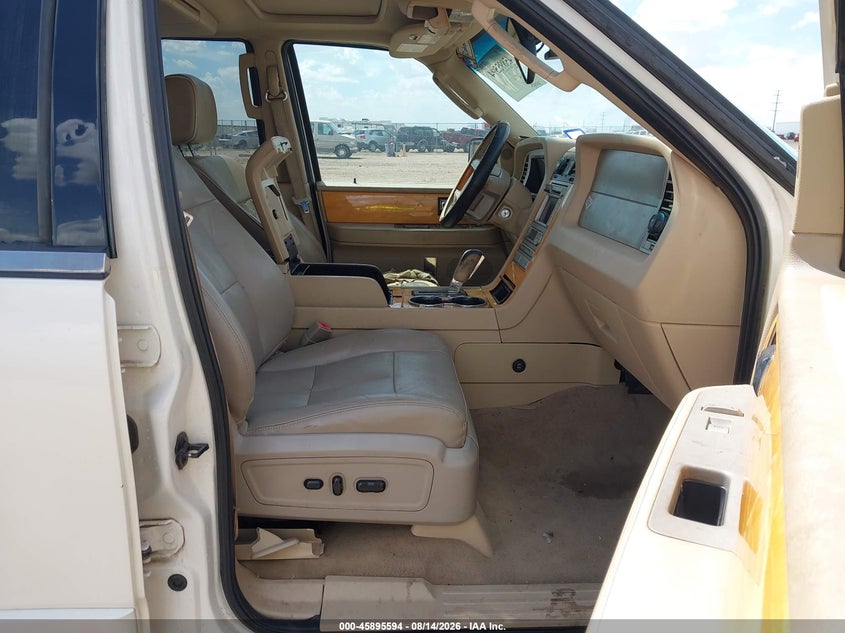 LINCOLN NAVIGATOR 2007 VIN 5LMFU27577LJ14137