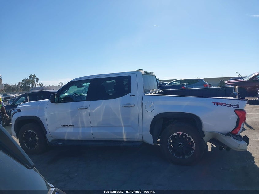 TOYOTA TUNDRA - zdjęcie 15