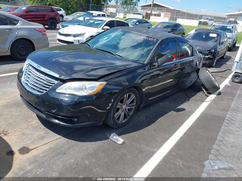 2013 CHRYSLER 200 auction photo 2