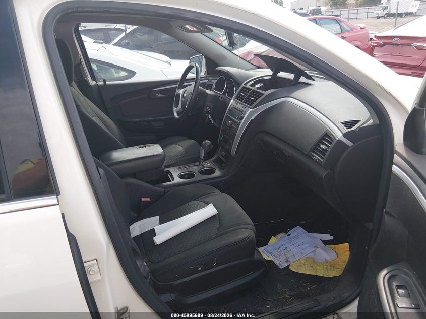 2011 CHEVROLET TRAVERSE auction photo 5