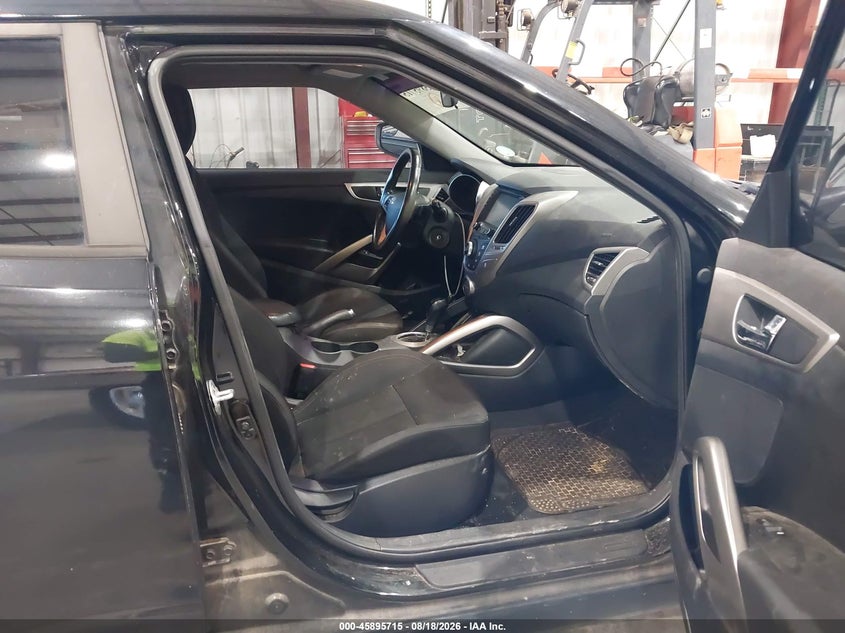 2017 HYUNDAI VELOSTER auction photo 5