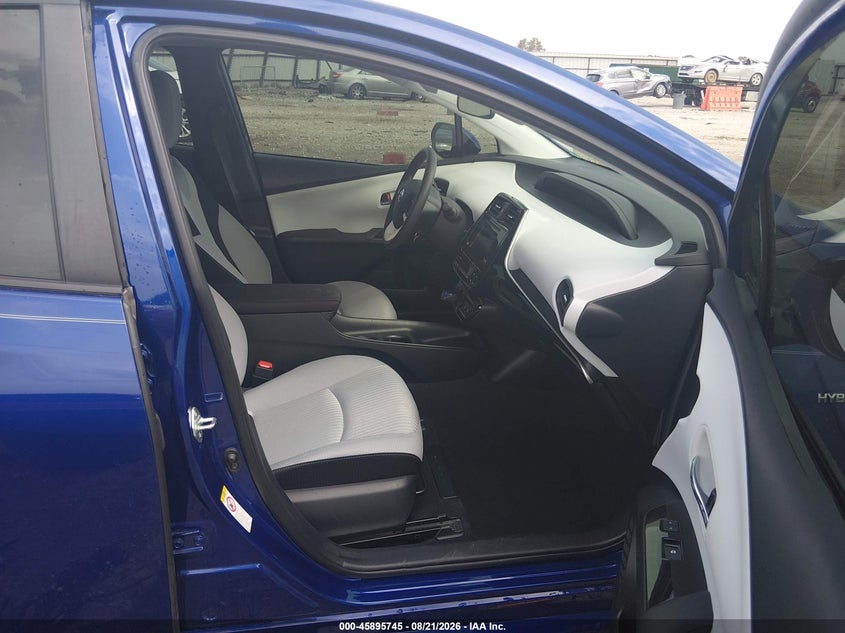 2018 TOYOTA PRIUS auction photo 5
