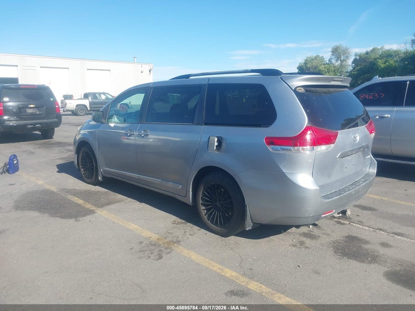 Vin: 5tddk3dc8ds069832, lot: 46394845, toyota sienna xle 7 passenger 20133