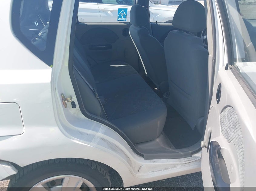 CHEVROLET AVEO 2004 VIN KL1TD62674B180777