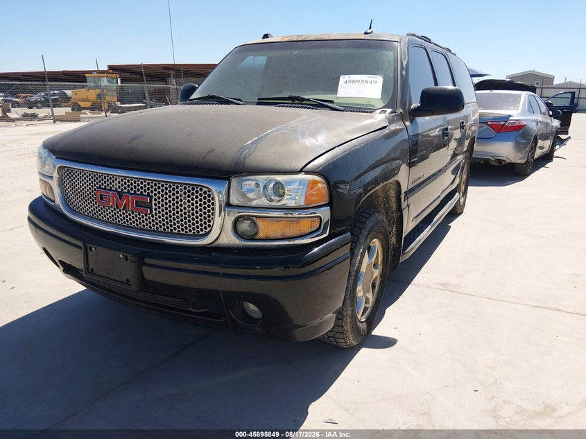 2004 GMC YUKON XL 1500 auction photo 2
