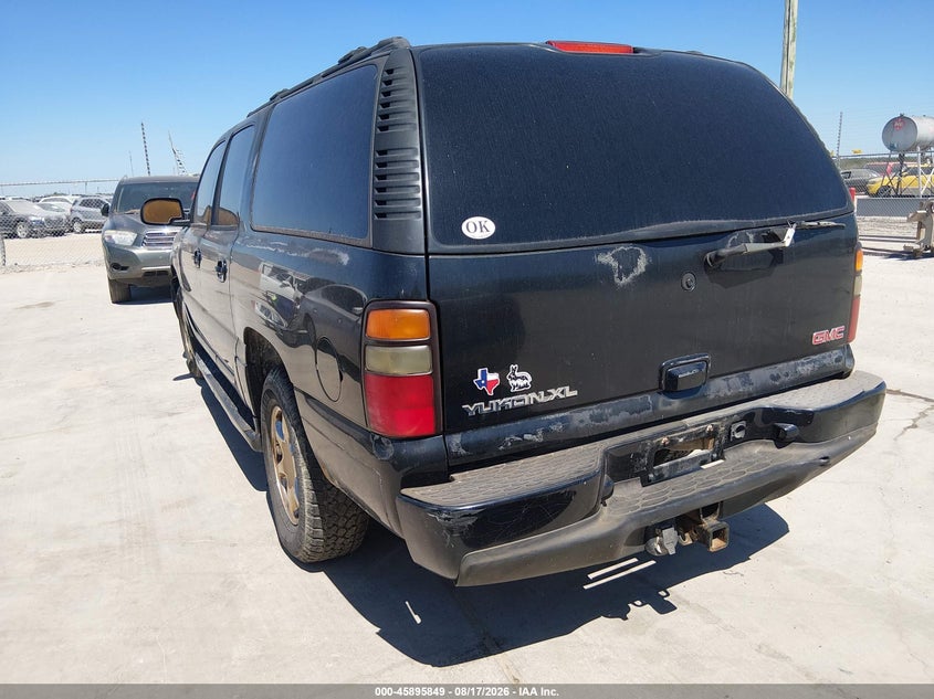 2004 GMC YUKON XL 1500 auction photo 3
