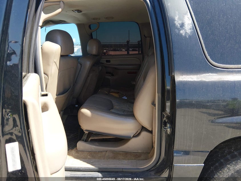 2004 GMC YUKON XL 1500 auction photo 8
