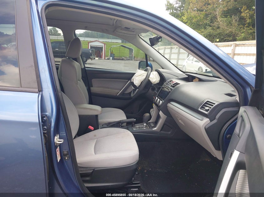 2018 SUBARU FORESTER auction photo 5